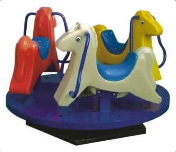 لعبة الدوران لثلاثة اطفال بشكل الحصان